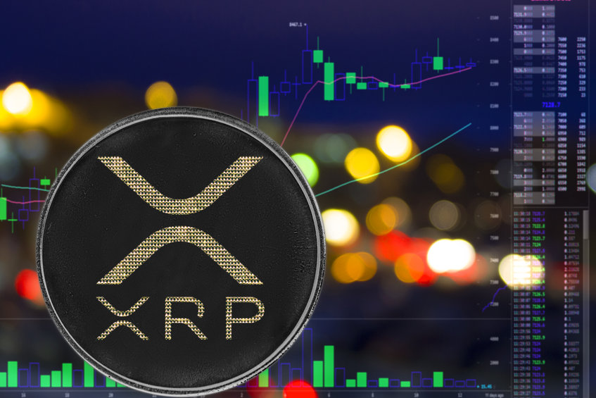 Ripple delivered triple-digit returns so far in the trading year. Bitcoin consolidates around the $30k level.