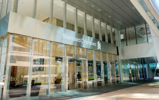 Standard Chartered, Deutsche Complete First Stablecoin Swaps on UDPN Blockchain