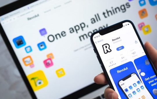 Revolut and MetaMask unveil 'Revolut Ramp' for seamless crypto transactions